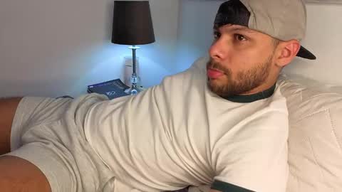 Independent       model  online show from 10, 11, 2025