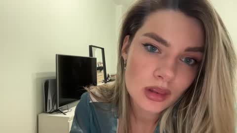 Snapshot of haley_rune chatting on 13, 2, 2025 haley_rune online show from 13, 2, 2025