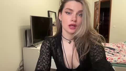 Snapshot of haley_rune chatting on 24, 2, 2025 haley_rune online show from 24, 2, 2025