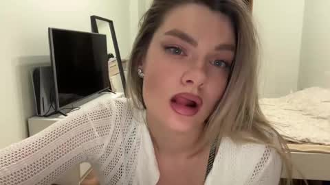 Snapshot of haley_rune chatting on 6, 3, 2025 haley_rune online show from 6, 3, 2025