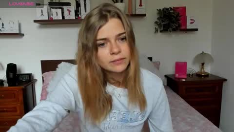 Snapshot of haleyreedme chatting on 26, 9, 2025 Haley online show from 26, 9, 2025