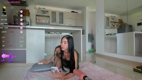 Snapshot of halliee chatting on 18, 12, 2024 insta Laupalacio777Next stream 01th December online show from 18, 12, 2024