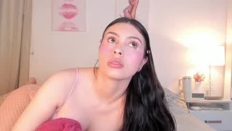 Snapshot of halseycox__ chatting on 16, 7, 2026 Halsey Maria online show from 16, 7, 2026