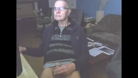 Prefer men 80 online show from 14, 12, 2024