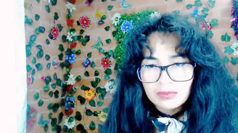 HANMy Dears make sure to follow me here create a FREE account if you dont have one and chat thank you. online show from 11, 1, 2025