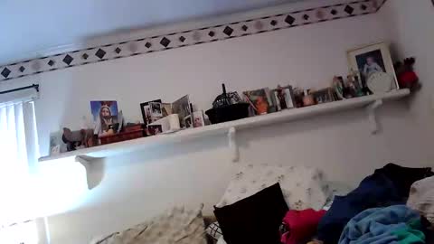 Snapshot of hand69someguy chatting on 14, 12, 2025 hand69someguy online show from 14, 12, 2025