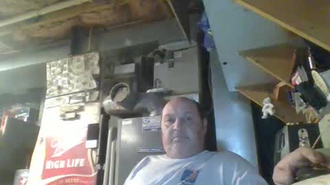 Snapshot of handiemanhere chatting on 3, 11, 2025 naked man online show from 3, 11, 2025