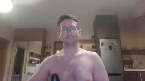 Snapshot of handsome_sasha chatting on 28, 2, 2025 Sasha online show from 28, 2, 2025