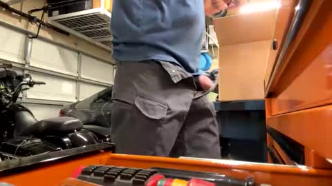 Snapshot of hangit0ut chatting on 8, 12, 2024 hangit0ut online show from 8, 12, 2024