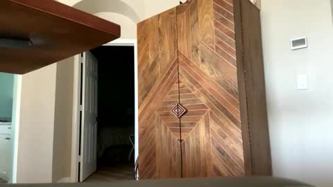 Snapshot of hangit0ut chatting on 8, 11, 2025 hangit0ut online show from 8, 11, 2025