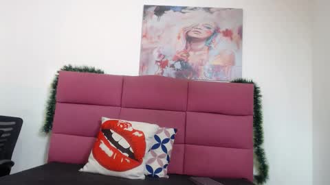 Hanna Palmer online show from 6, 12, 2024