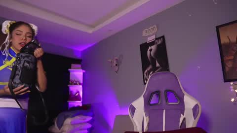 Snapshot of hanna_chris chatting on 5, 10, 2025 HANNA online show from 5, 10, 2025