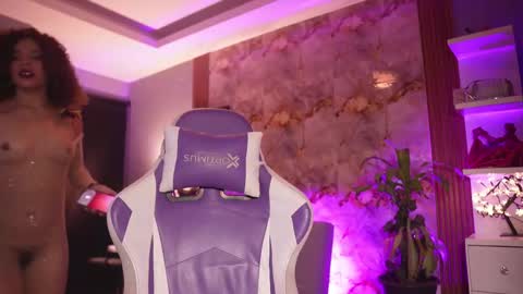 Snapshot of hanna_chris chatting on 19, 10, 2025 HANNA online show from 19, 10, 2025