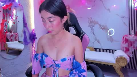 Snapshot of hanna_cutte_ chatting on 4, 10, 2025 Hanna online show from 4, 10, 2025