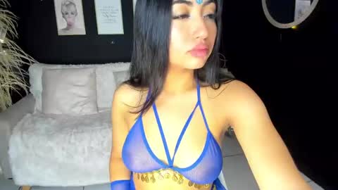 Snapshot of hanna_fost chatting on 7, 12, 2024 im Hanna online show from 7, 12, 2024
