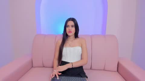 Snapshot of hanna_foxi chatting on 2, 7, 2026 Hanna Foxi online show from 2, 7, 2026