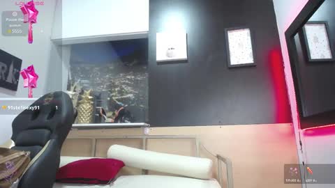 Snapshot of hanna_lamber chatting on 8, 3, 2025 hanna_lamber online show from 8, 3, 2025