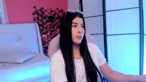 Snapshot of hanna_lee4 chatting on 1, 4, 2026 Hanna online show from 1, 4, 2026
