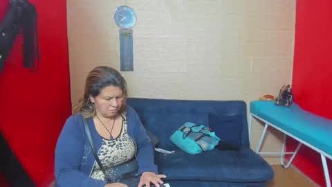 Snapshot of hanna_mature01 chatting on 10, 9, 2025 Hanna online show from 10, 9, 2025