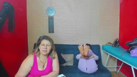 Snapshot of hanna_mature01 chatting on 10, 9, 2025 Hanna online show from 10, 9, 2025