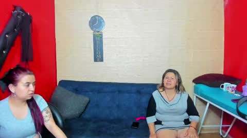 Snapshot of hanna_mature01 chatting on 28, 9, 2025 Hanna online show from 28, 9, 2025