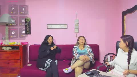 Snapshot of hanna_mature01 chatting on 20, 11, 2025 Hanna online show from 20, 11, 2025