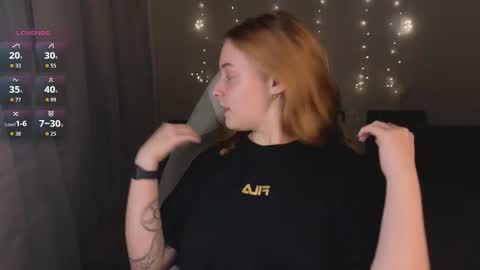 Snapshot of hanna_melon chatting on 15, 10, 2025 Hanna next stream is Mo 8pm-6am by CET online show from 15, 10, 2025