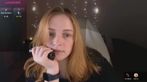 Snapshot of hanna_melon chatting on 28, 10, 2025 Hanna next stream is Mo 8pm-6am by CET online show from 28, 10, 2025