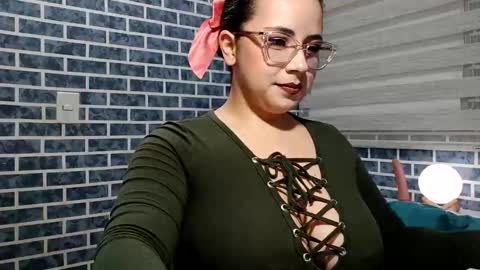 hanna_moons online show from 13, 4, 2026