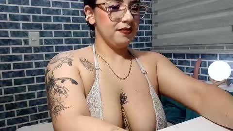 hanna_moons online show from 18, 4, 2026