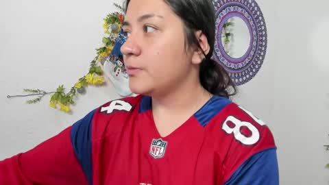 Snapshot of hanna_moore1 chatting on 2, 1, 2025 Camila online show from 2, 1, 2025