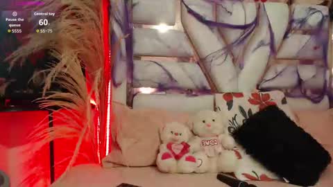 Snapshot of hanna_plum chatting on 4, 10, 2025 hanna_plum online show from 4, 10, 2025