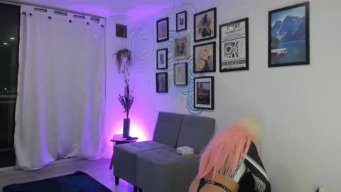 Snapshot of hanna_sofi4 chatting on 9, 3, 2025 Hanna Capicorn online show from 9, 3, 2025