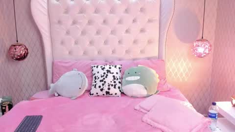 Snapshot of hanna_weston chatting on 7, 1, 2025 hanna online show from 7, 1, 2025