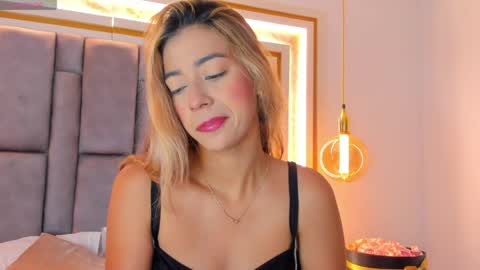 Snapshot of hannabronw chatting on 9, 5, 2026 Eliana online show from 9, 5, 2026