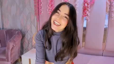 hannacollins_2 online show from 20, 9, 2025