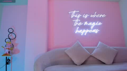  Hanna Connor  online show from 13, 2, 2025