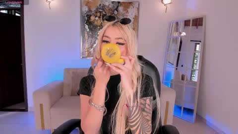  Hanna Connor  online show from 29, 3, 2026