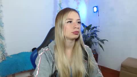 Hannah 027 online show from 11, 11, 2025