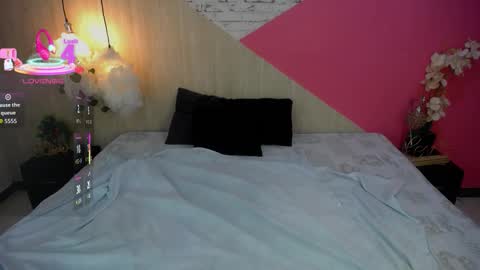 Hannah  online show from 3, 11, 2025