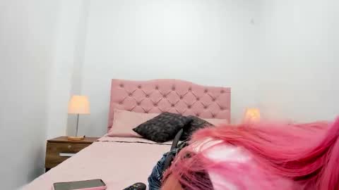 Snapshot of hannah_bernard chatting on 17, 2, 2026 Hannah online show from 17, 2, 2026