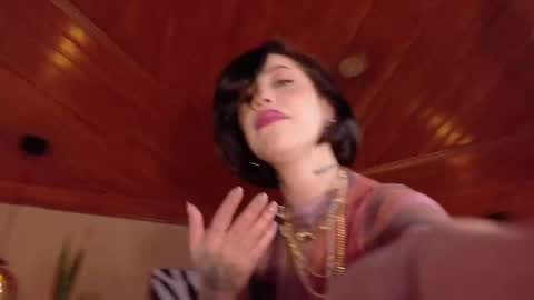 Snapshot of hannah_borbon_ chatting on 8, 10, 2025 Hannah online show from 8, 10, 2025