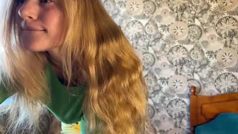 hannah levis  online show from 7, 3, 2025