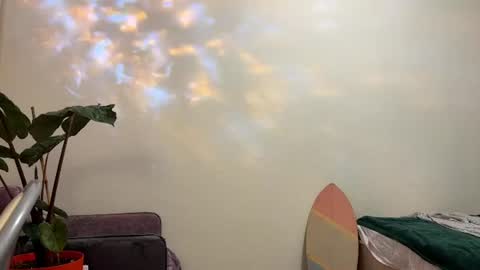 hannah levis  online show from 10, 10, 2025