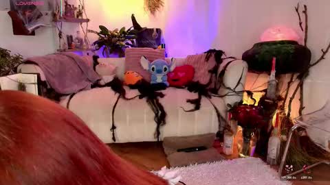hannah_lovee online show from 28, 10, 2025