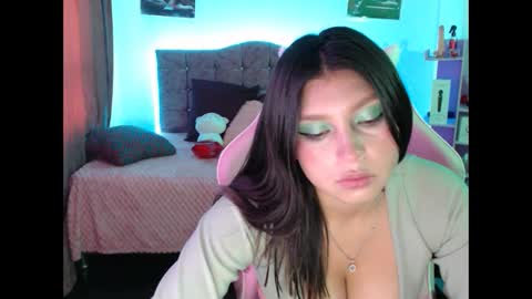 hannah_swet online show from 7, 3, 2025