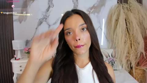 Hannahill69 online show from 3, 6, 2026