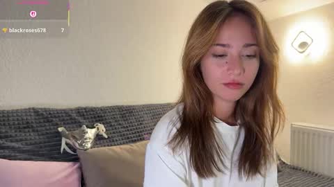 Snapshot of hannahinto chatting on 31, 10, 2025 hannahinto online show from 31, 10, 2025