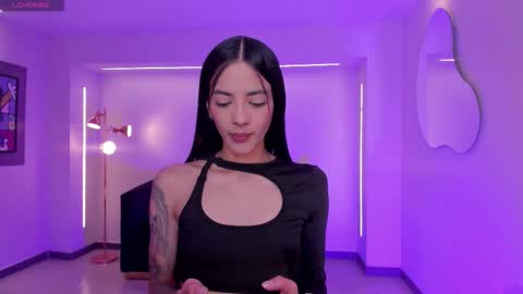 Snapshot of hannahjamesx chatting on 21, 11, 2025 HANNAH J online show from 21, 11, 2025