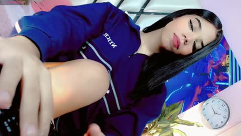 hannahsmit_ online show from 29, 12, 2024